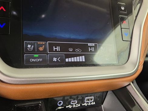 Used 2025 Subaru Outback Touring image 19