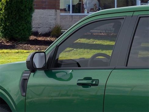 New 2025 Ford Maverick Lariat w/ Black Appearance Package image 21
