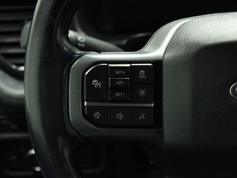 Used 2022 Ford F150 Lightning Lariat image 20