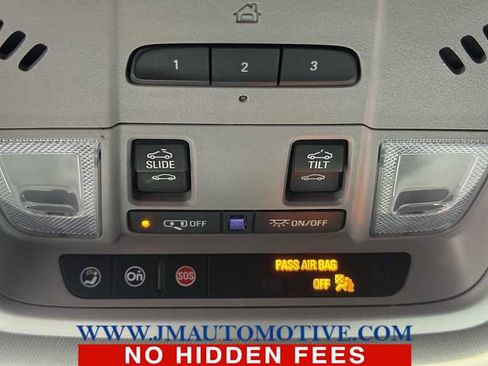 Used 2020 GMC Acadia SLT w/ Driver Alert Package II image 38