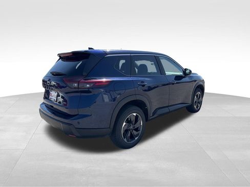 Used 2025 Nissan Rogue SV image 12