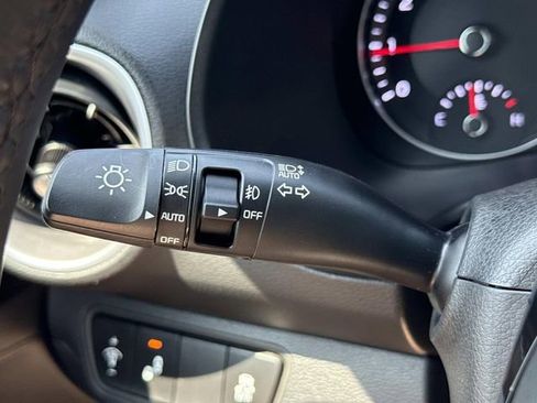 Used 2024 Kia Forte GT-Line w/ GT-Line Premium Package image 27