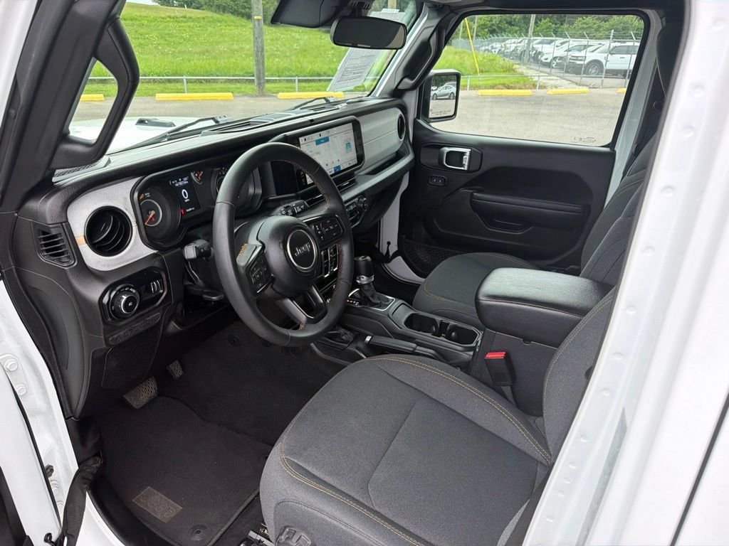 Used 2024 Jeep Wrangler Unlimited Sport AWD/4WD image 12