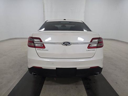 Used 2019 Ford Taurus Limited FWD image 5