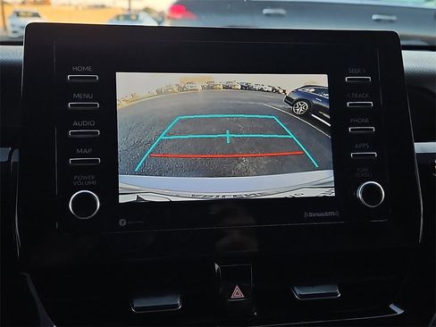 Used 2022 Toyota Camry LE image 24