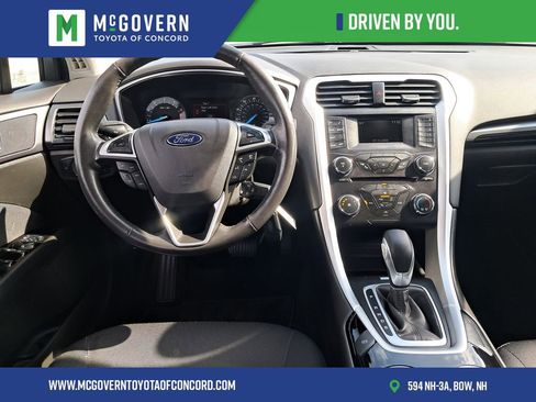 Used 2014 Ford Fusion SE w/ Equipment Group 201A FWD image 19
