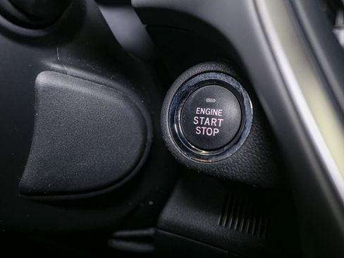 Used 2024 Subaru Crosstrek 2.0i Premium image 35