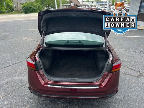 Used 2025 Nissan Altima 2.5 SV FWD image 22
