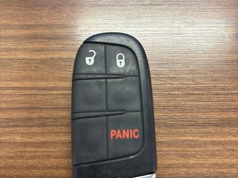 Used 2021 Jeep Compass Latitude AWD/4WD image 28