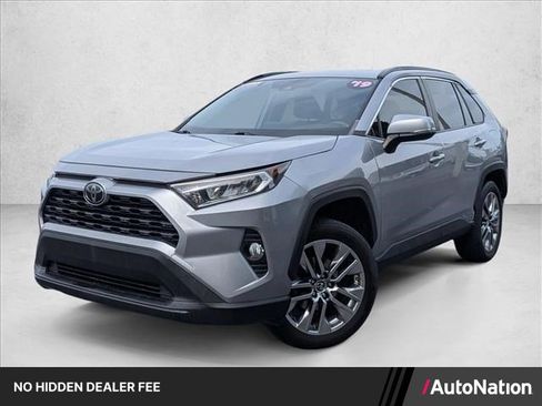 Used 2019 Toyota RAV4 XLE Premium FWD image 1
