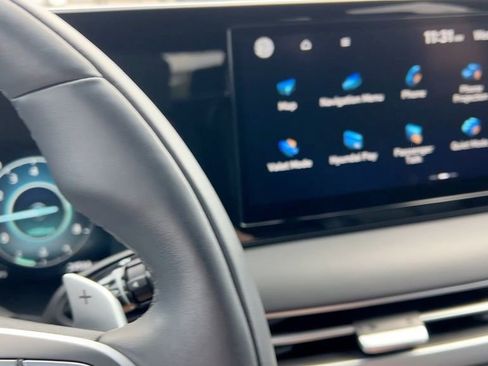 Used 2023 Hyundai Palisade Calligraphy image 24