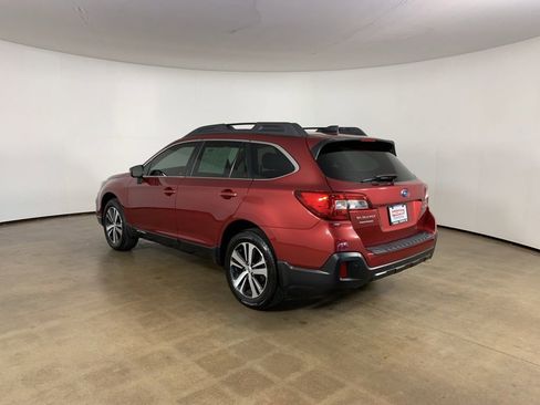 Used 2018 Subaru Outback 2.5i Limited AWD/4WD image 12