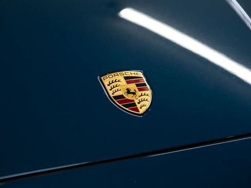Certified 2024 Porsche Cayenne Coupe AWD/4WD image 17