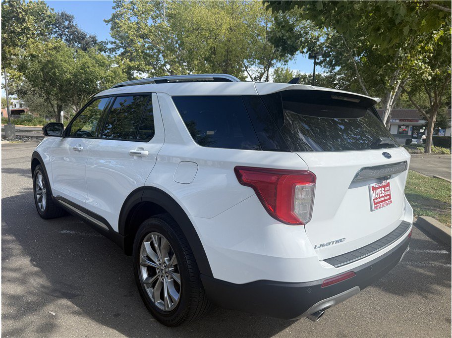 Used 2021 Ford Explorer Limited AWD/4WD image 3