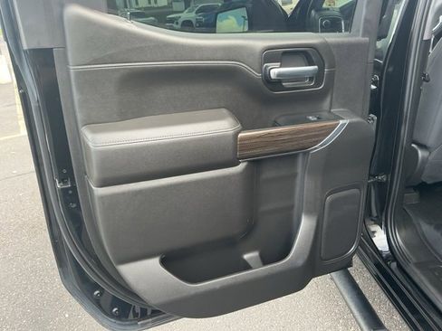 Used 2022 Chevrolet Silverado 1500 RST image 17