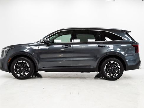 Used 2024 Kia Sorento S w/ Panoramic Sunroof Package FWD image 30