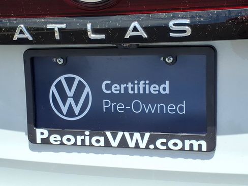 Certified 2025 Volkswagen Atlas Peak Edition SE AWD/4WD image 17