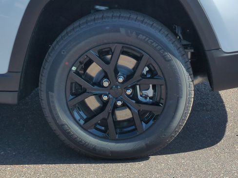 New 2026 Jeep Grand Cherokee L 4WD image 26