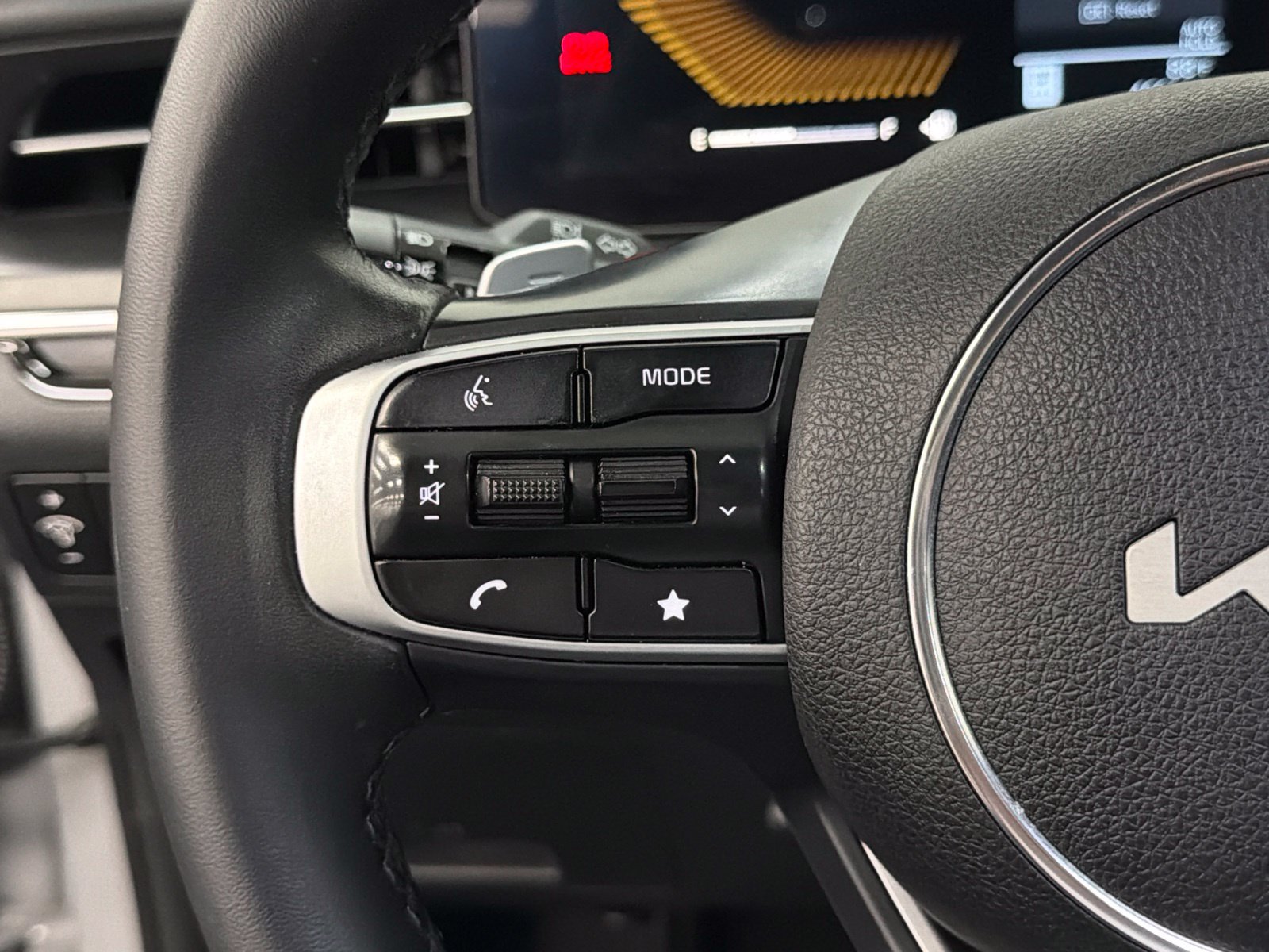 Used 2025 Kia K5 GT FWD image 27