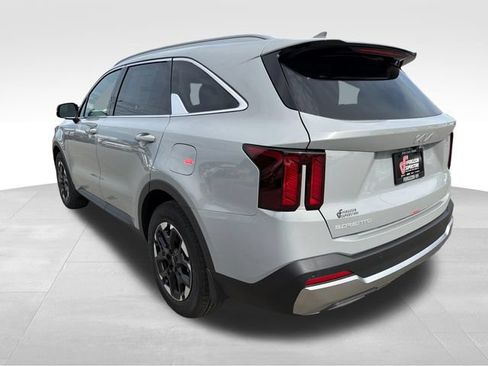New 2026 Kia Sorento S w/ S Panoramic Sunroof Package FWD image 5