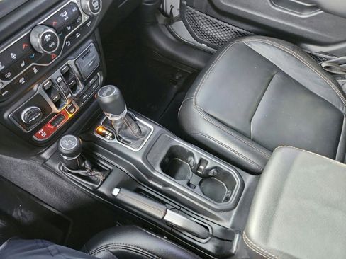 Used 2021 Jeep Wrangler Unlimited Rubicon w/ Trailer Tow Package image 15