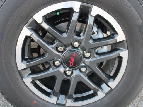 Used 2026 Toyota Tacoma TRD Sport AWD/4WD image 19