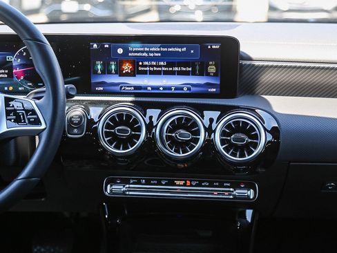 Certified 2026 Mercedes-Benz CLA 250 image 11