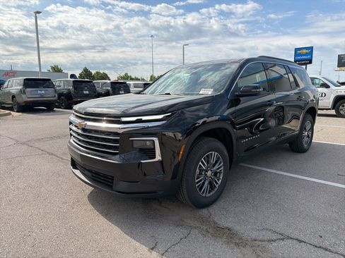 New 2026 Chevrolet Traverse LT FWD image 7