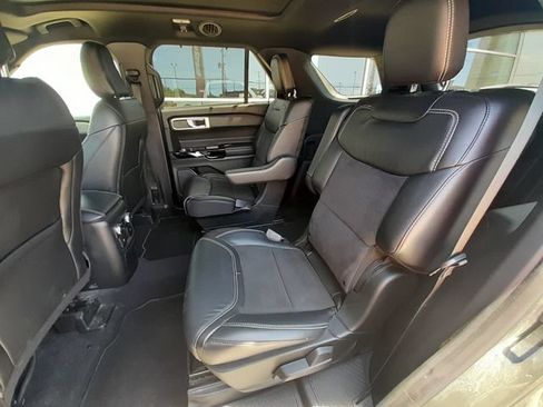 Used 2022 Ford Explorer ST w/ ST Street Pack AWD/4WD image 40