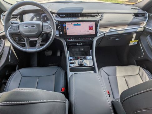 New 2026 Jeep Grand Cherokee L Limited AWD/4WD image 27
