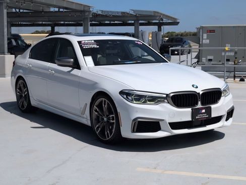 Used 2019 BMW M550i xDrive w/ Dynamic Handling Package AWD/4WD image 3
