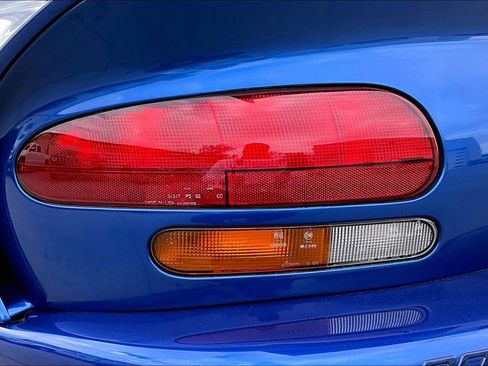 Used 1996 Dodge Viper GTS image 20