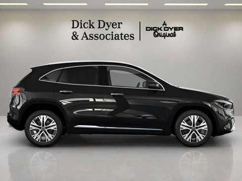 Used 2026 Mercedes-Benz GLA 250 image 11
