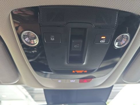 Used 2023 Kia Sorento SX AWD/4WD image 23