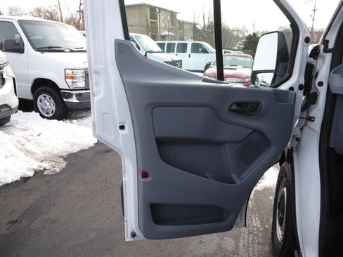 Used 2015 Ford Transit 350 XL image 18