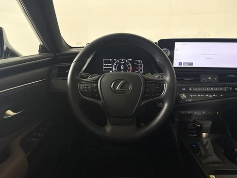 Used 2025 Lexus ES 350 w/ Premium Package FWD image 36