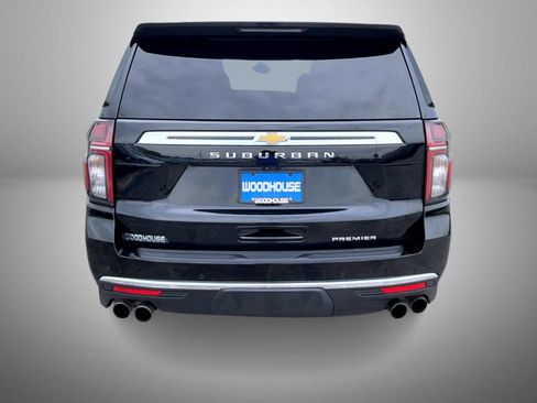 Used 2021 Chevrolet Suburban Premier w/ Premium Package AWD/4WD image 6