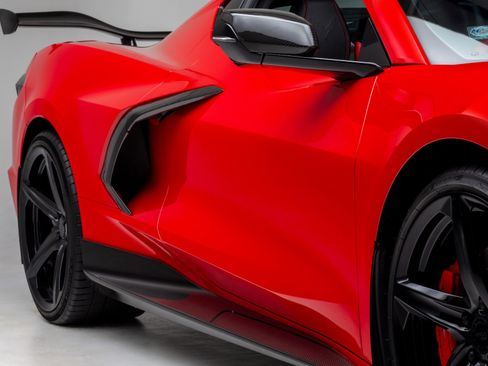 Used 2023 Chevrolet Corvette Stingray Preferred Cpe w/ Z51 Performance Package RWD image 39