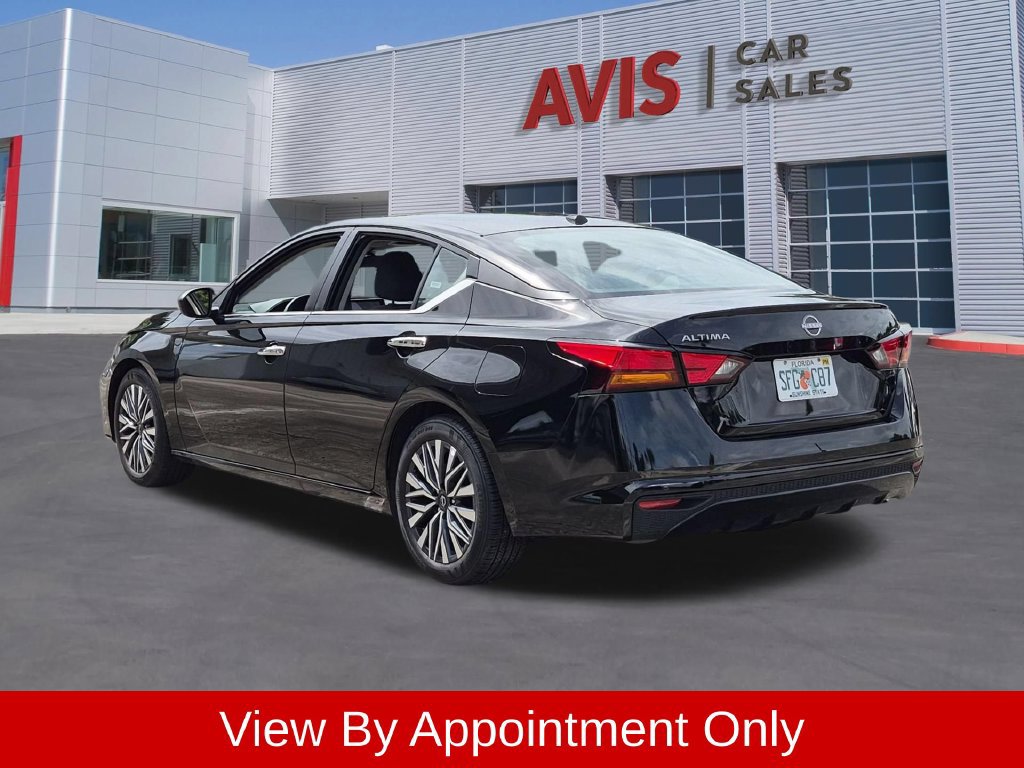 Used 2025 Nissan Altima 2.5 SV FWD image 7