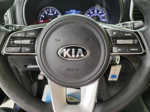 Used 2020 Kia Sportage LX image 11