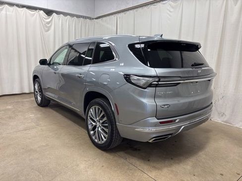 Used 2025 Buick Enclave Avenir w/ Super Cruise Package image 7