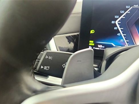 Used 2025 BMW X5 sDrive40i w/ M Sport Package image 45