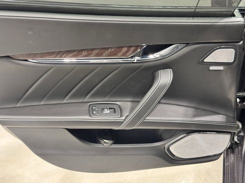 Used 2023 Maserati Quattroporte Modena Q4 image 28