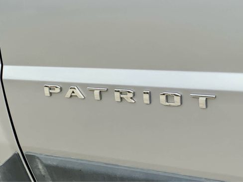 Used 2016 Jeep Patriot Sport w/ Power Value Group image 17