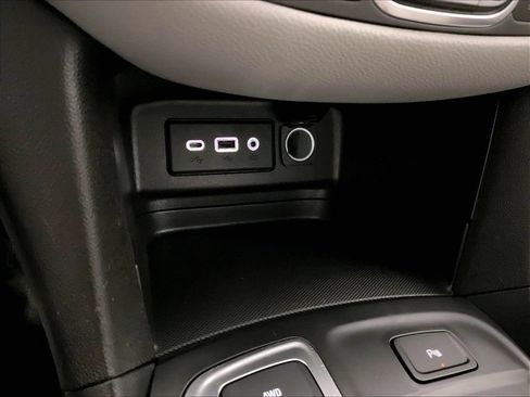 Used 2024 Chevrolet Equinox LT AWD/4WD image 26
