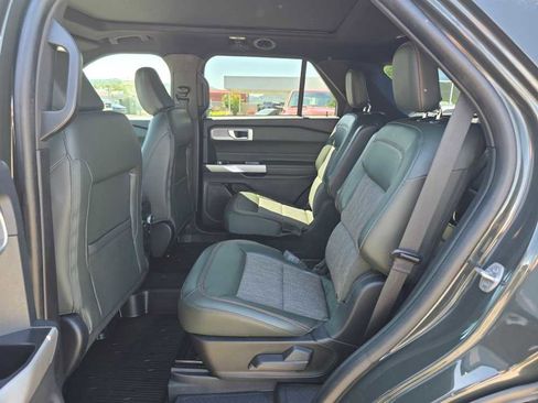 Used 2022 Ford Explorer Timberline w/ Timberline Technology Package AWD/4WD image 16