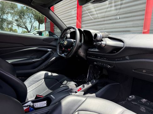 Used 2020 Ferrari F8 Tributo RWD image 37