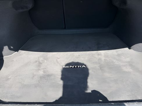 Used 2025 Nissan Sentra SV FWD image 10