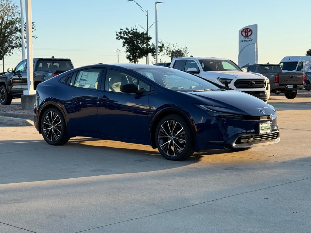 New 2027 Toyota Prius XLE FWD image 5