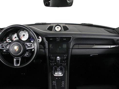 Certified 2017 Porsche 911 Carrera 4S image 11